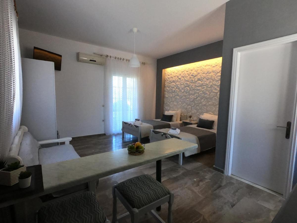 Spiridoula 1 Studios & Apartments 斯达林 外观 照片